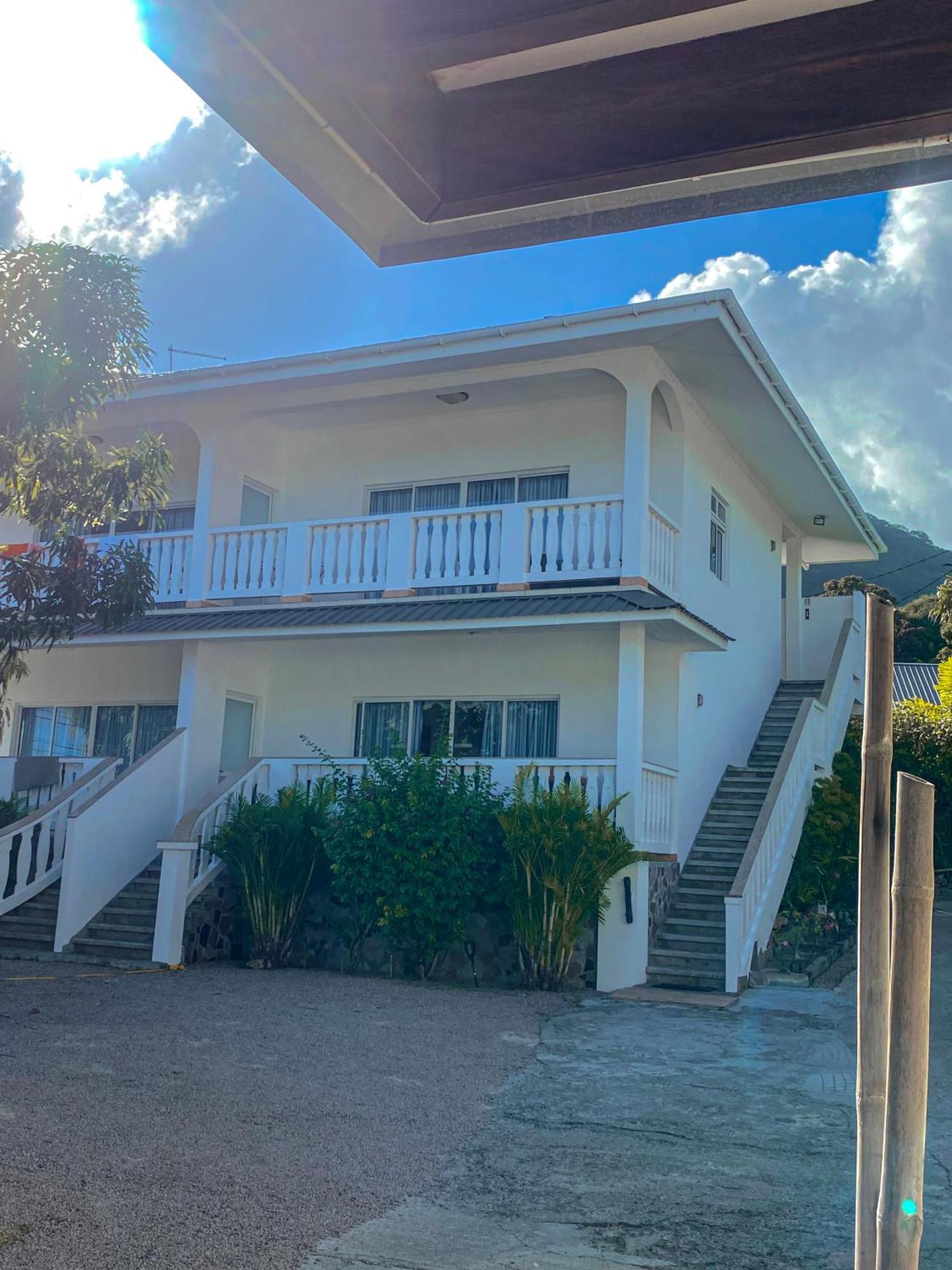 Divers alojamiento pensión Beau Vallon  Exterior foto